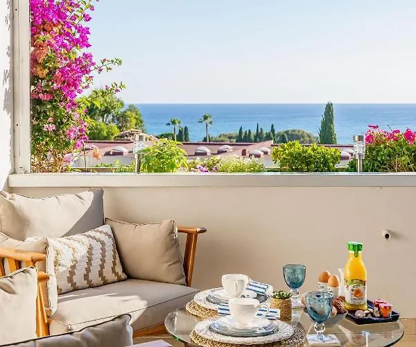 Les Voiles Blanches Par Dodo-a-cassis Cassis